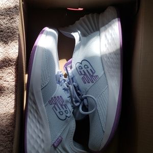 New balance fresh foam roav